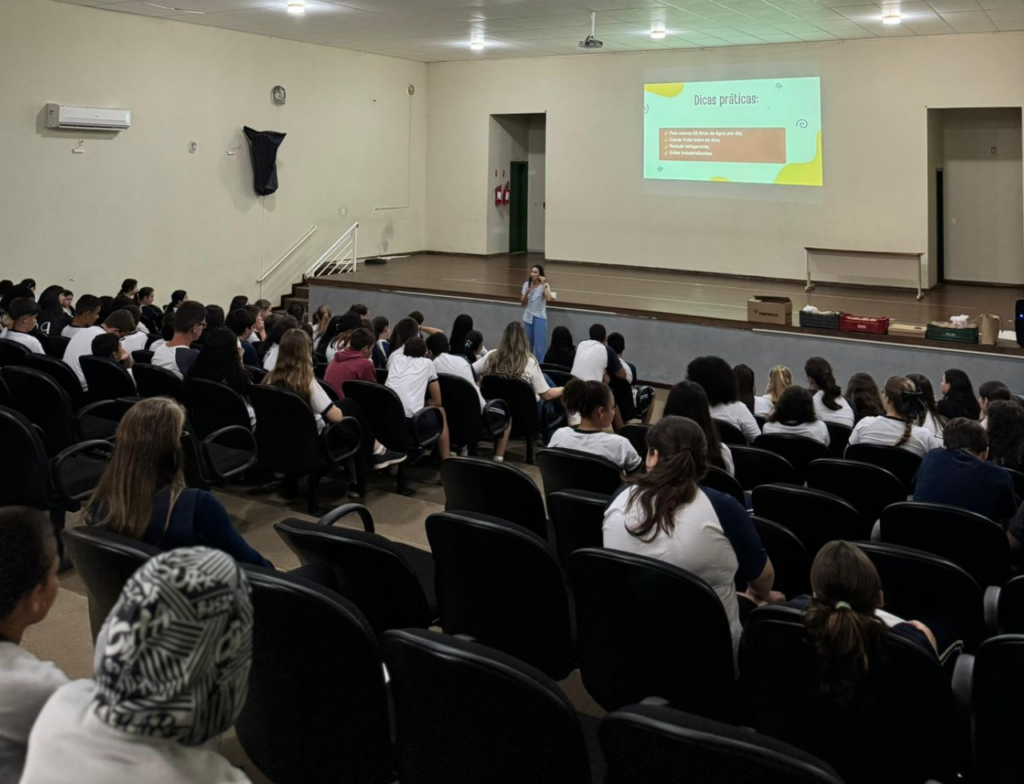 Palestra aborda alimentação saudável em escola de Timbé do Sul