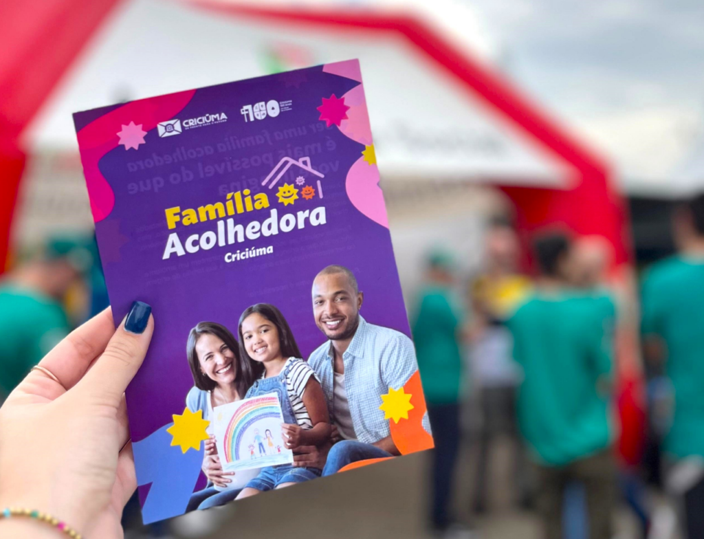 Família acolhedora transforma vida de criança em Criciúma