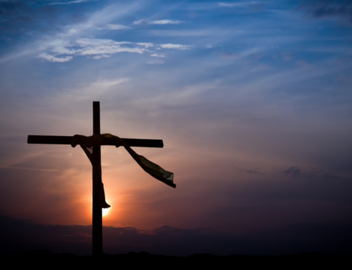 “Cristo está vivo”: Padre Vilson Buss explica o significado do Tríduo Pascal