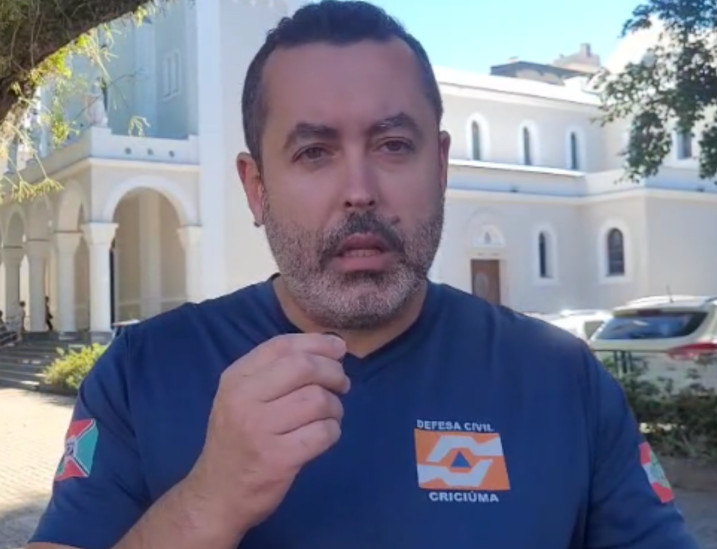 Incêndio expõe falhas de acesso na Praça Nereu Ramos