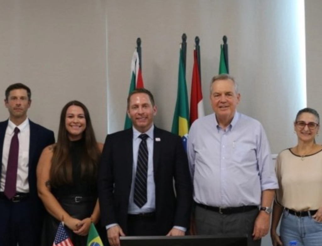 Cônsul dos EUA visita Criciúma e avalia investimentos