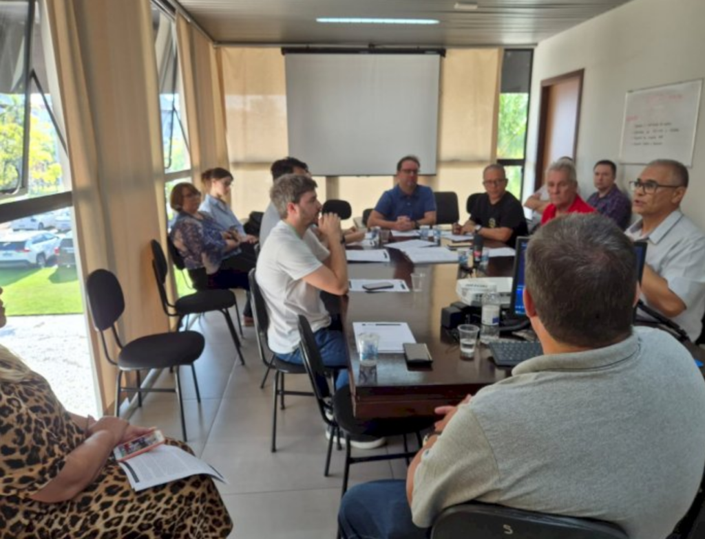 Transporte coletivo em Criciúma avança após reuniões com prefeitura e empresas