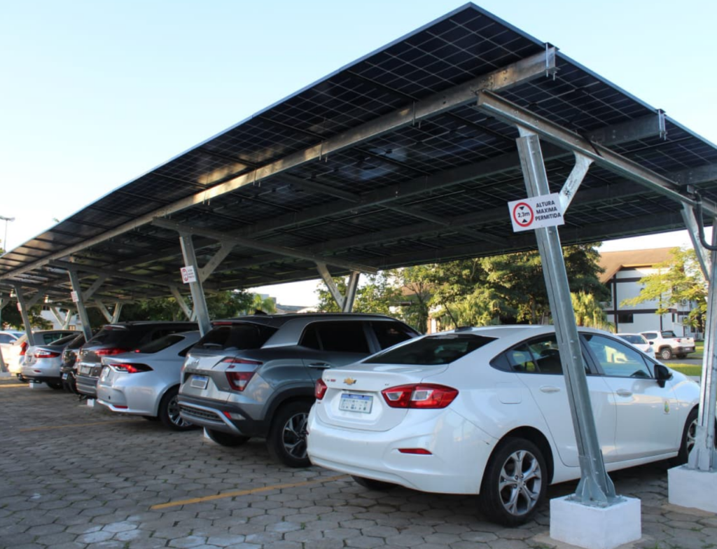 Câmara de Forquilhinha inaugura usina solar e reduz gastos