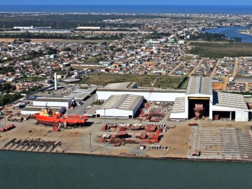 Contrato de R$ 11 bilhões com a Petrobras para construção de embarcações vai gerar 7 mil empregos em Navegantes