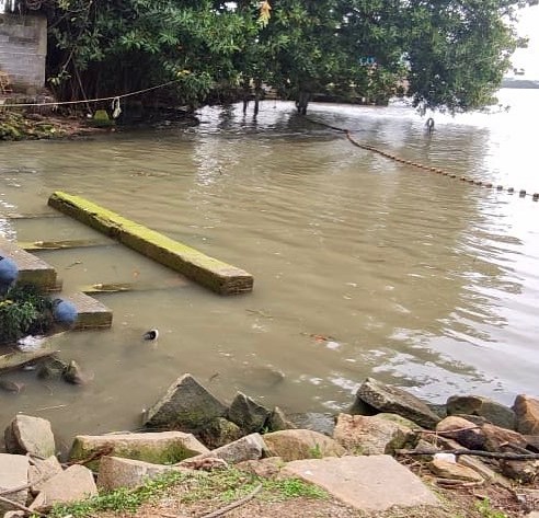 Pescador encontra corpo de mulher no Rio Itajaí-Açu em Navegantes