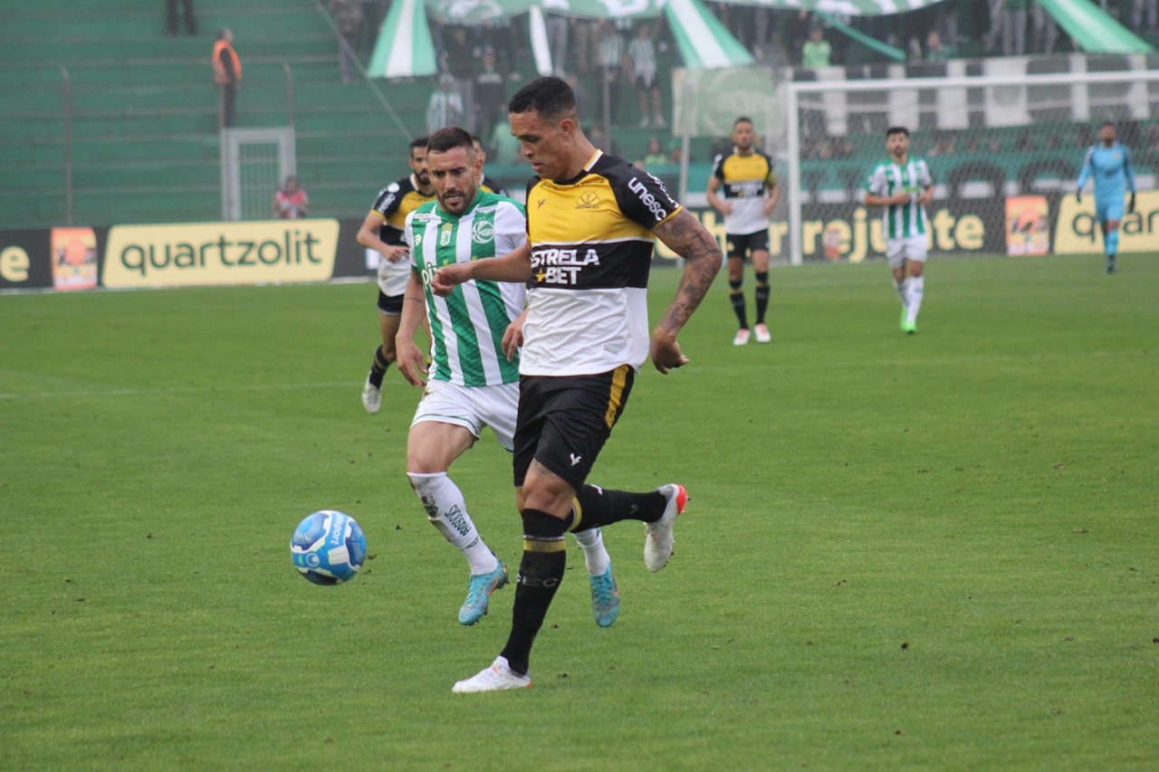 Criciúma x Juventude: onde assistir o confronto direto por vaga no G4 do Brasileirão da Série B