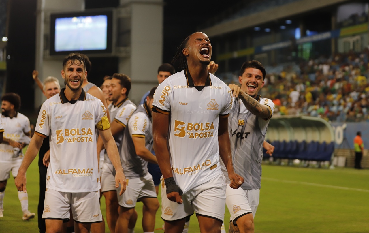 Criciúma mira recuperação no Brasileirão da Série B após arrancar empate contra Cuiabá e cair na tabela