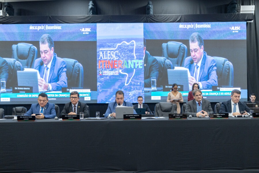 Alesc aprova proposta que endurece punições por maus-tratos a animais
