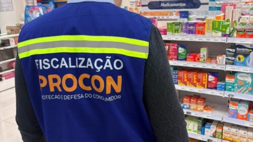 Anvisa proíbe remédios para tosse e Procon retira produtos de farmácias em SC