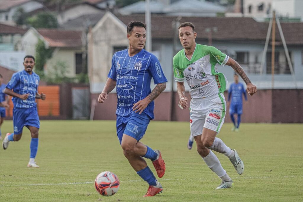 Caravaggio atropela rival com goleada histórica e assume liderança da Série B Catarinense