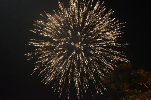 Cidade de SC proíbe fogos com barulho e multa pode chegar a R$ 5 mil