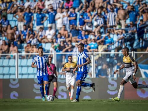 Clássico de gigantes: Avaí tenta quebrar vantagem histórica do Criciúma