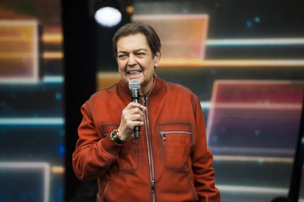 Faustão retorna ao hospital para procedimento médico programado