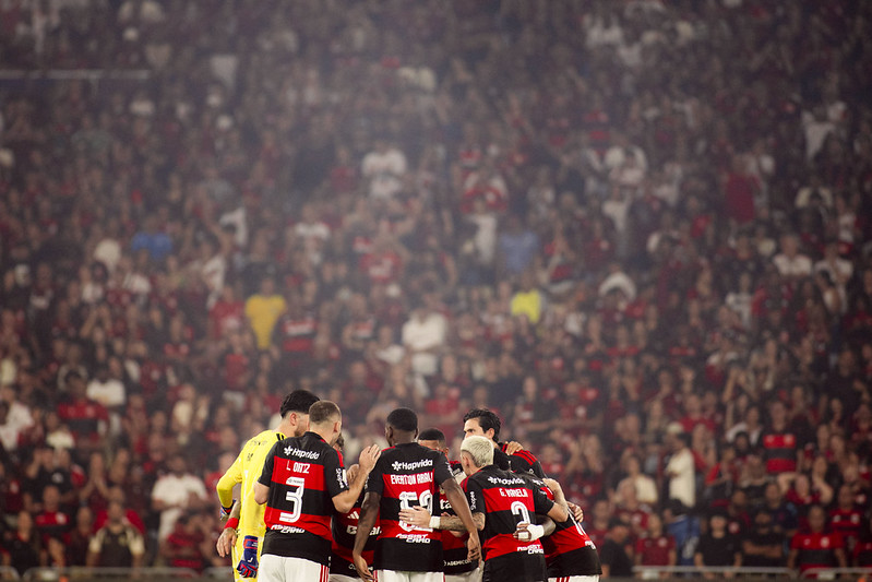 Flamengo perde craques da seleção e pode ter time desfalcado no Brasileirão