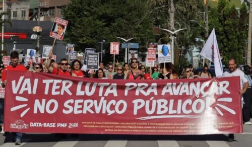 Greve em Florianópolis segue afetando escolas e postos de saúde