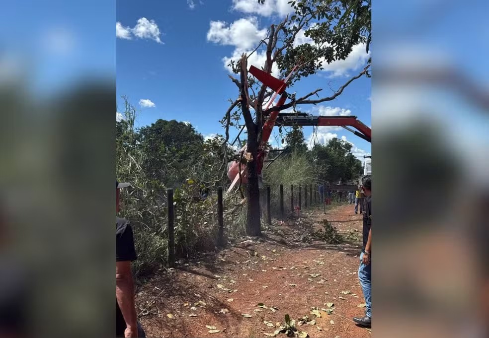 Helicóptero de dupla sertaneja cai e deixa fãs em alerta no Tocantins