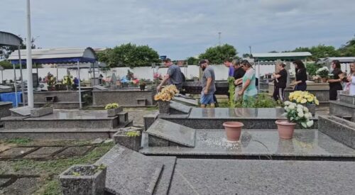 IML troca corpos e famílias enterram vítimas erradas em Florianópolis