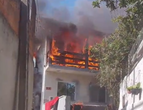 Incêndio atinge casa em Florianópolis e mobiliza bombeiros