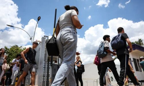 MEC começa nova chamada do Fies e prazo já preocupa estudantes