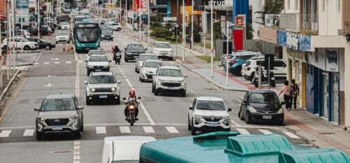 Nova lei libera Faixa Azul para motos e muda trânsito de São José
