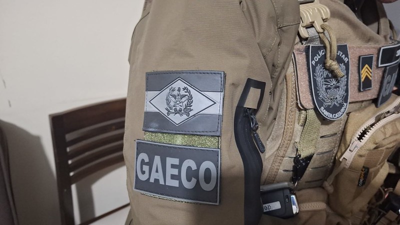 Operação prende prefeito e mira esquema milionário em SC