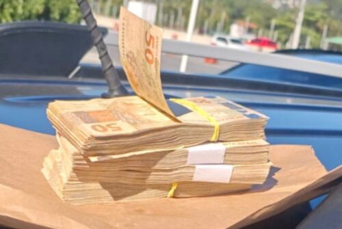 PF prende dupla após saque ilegal de R$ 20 mil de benefício em Florianópolis