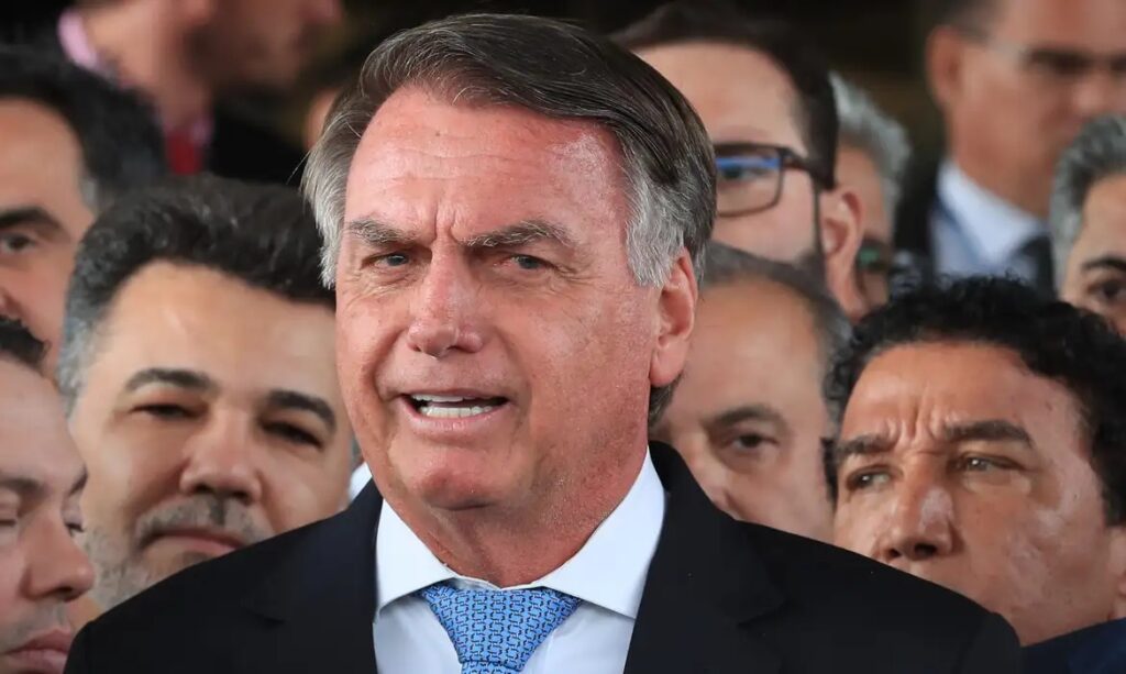STF dá novo passo em pedido de Bolsonaro para anular condenação