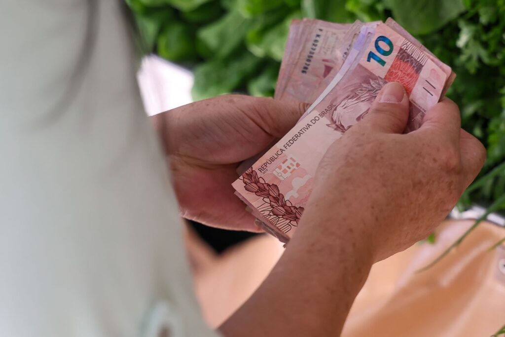 Santa Catarina lidera ranking e tem menor número de famílias no Bolsa Família