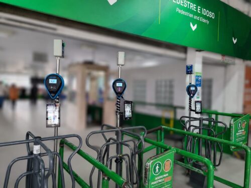 Usuários do ferry entre Itajaí e Navegantes terão nova exigência para manter gratuidade