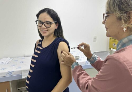 Vacina da gripe será liberada para toda população em SC a partir de junho