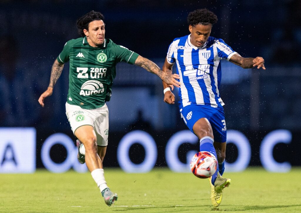 Avaí x Chapecoense: saiba onde assistir a partida de ida da decisão de título inédita da Copa Sul-Sudeste