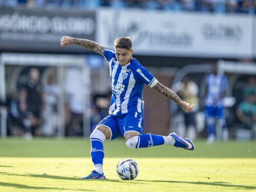 Avaí vence Cuiabá e segue na luta para sair da zona de rebaixamento do Brasileirão da Série B