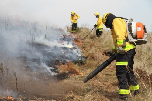 Acidentes com fogueiras disparam em SC e bombeiros fazem alerta antes das festas juninas