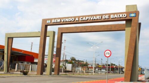 Capivari de Baixo acelera limpeza da drenagem para evitar alagamentos com alerta climático