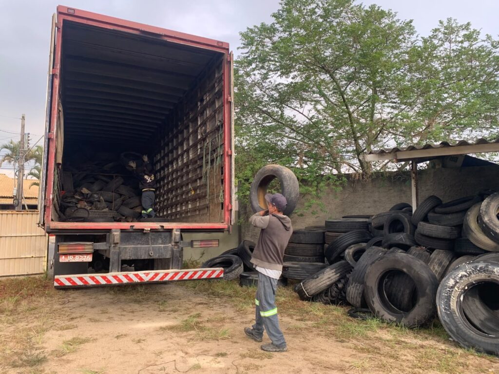 Capivari retira 35 toneladas de pneus e evita risco que preocupa autoridades