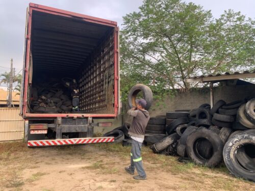 Capivari retira 35 toneladas de pneus e evita risco que preocupa autoridades