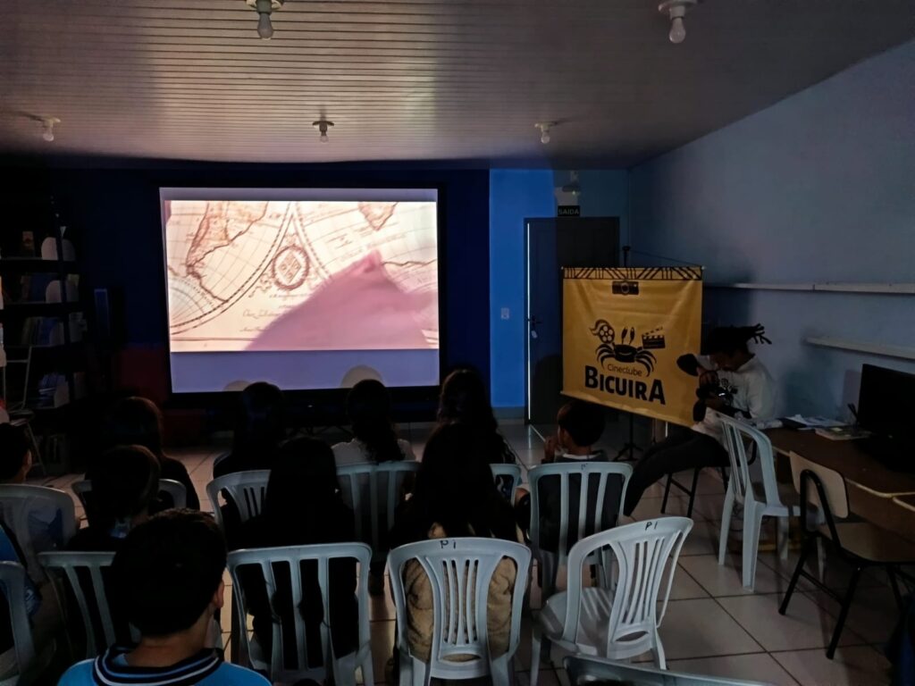Cinema transforma escolas de Imbituba com projeto sobre meio ambiente