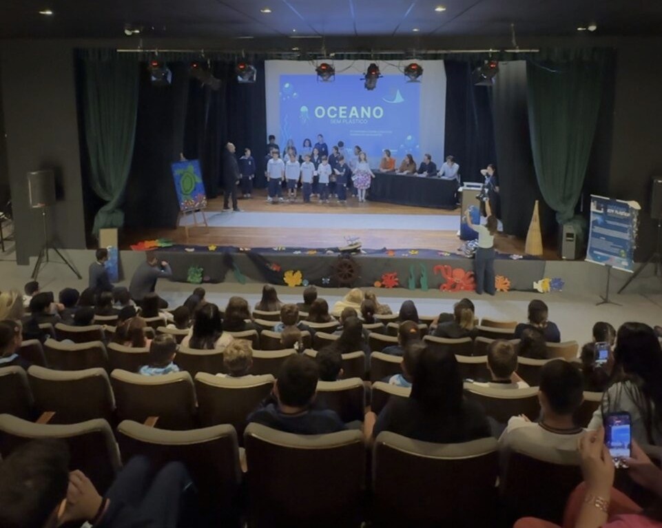 Escolas são premiadas em cerimônia de encerramento da campanha Oceano Sem Plástico em Navegantes