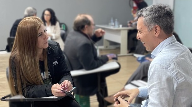 Evento em Palhoça promete conectar empresários e gerar novos negócios em poucas horas
