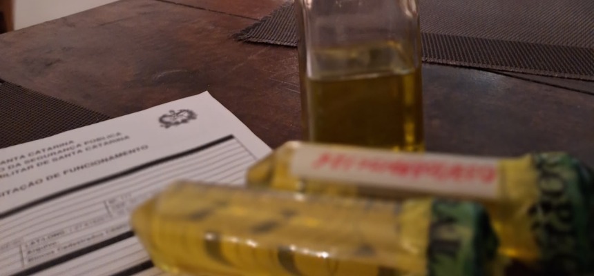 Fiscalização encontra azeite impróprio para consumo em restaurantes de São José