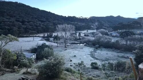 Frio histórico faz cidade de SC registrar -9,1°C e temperaturas despencam pelo Estado