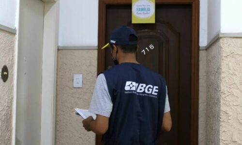 IBGE abre mais de 1,4 mil vagas com salários de até R$ 5,2 mil; veja como se inscrever