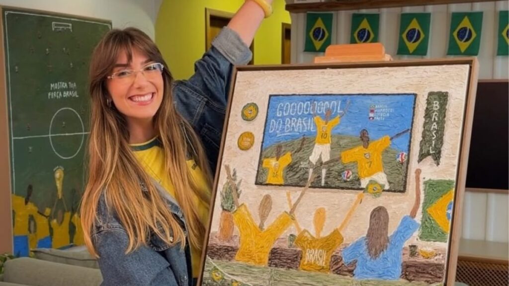 Influenciadora de SC viraliza ao prever lances de jogo do Brasil em pintura
