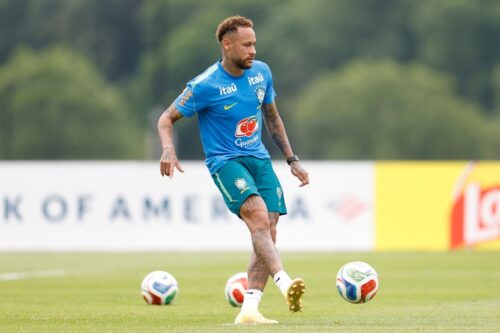Joelho de Neymar acende alerta: especialista revela risco que preocupa atletas