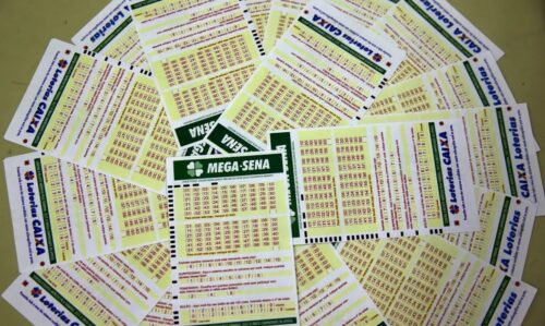 Mega-Sena acumula e prêmio dispara para R$ 42 milhões; veja os números sorteados