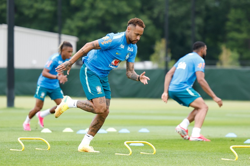 Neymar está de volta? Ancelotti faz revelação antes de Brasil x Escócia