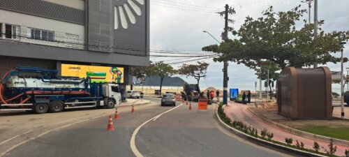 Trânsito muda na Avenida Atlântica e afeta ruas de Balneário Camboriú