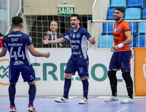 Tubarão Futsal estreia uniforme inspirado na Seleção em jogo decisivo pela LNF