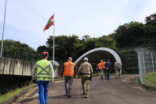 Túnel de Florianópolis terá bloqueio para simulado de emergência