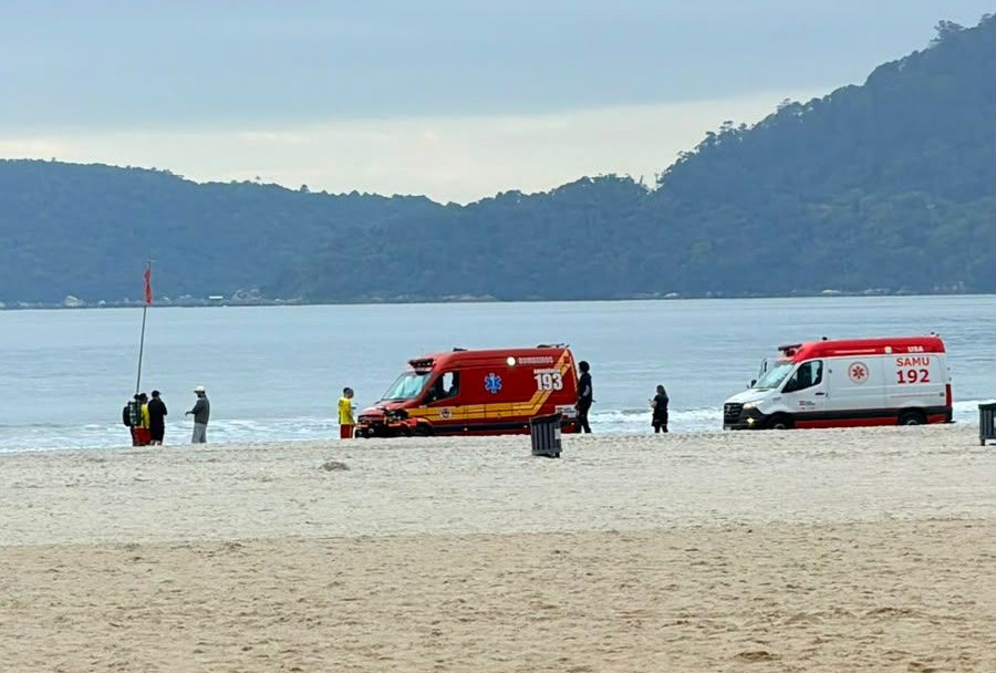 Homem morre afogado na Praia Central de Balneário Camboriú